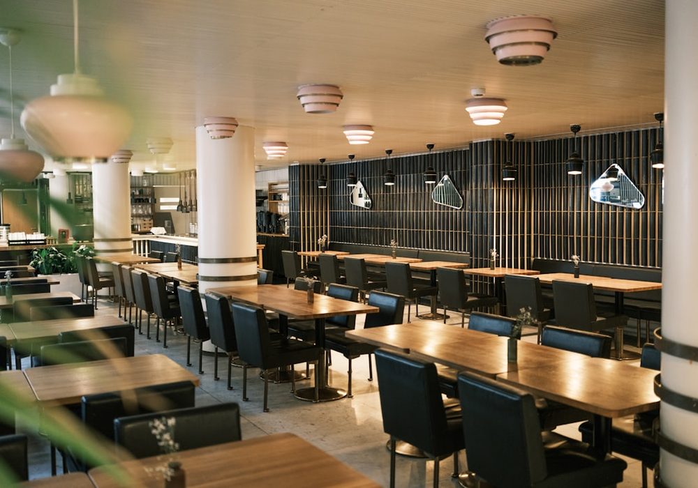 Perfume Point before dinner service